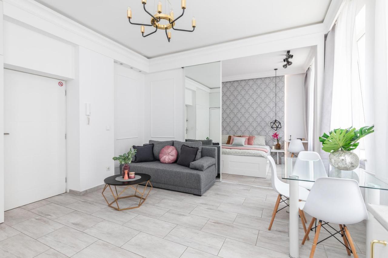 Superapart Chmielna 73A, City Center Varšava Exteriér fotografie